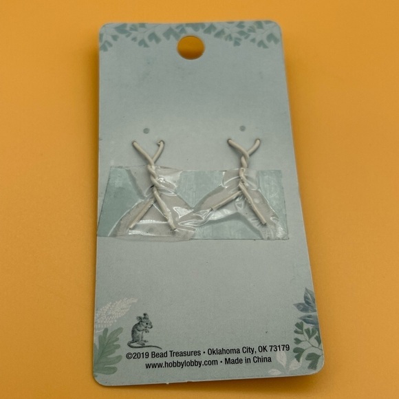 URBAN SOUL 2 Pack Flower & Mushroom Phone Charms, NWT, For Bundle Purchases Only - Picture 6 of 7